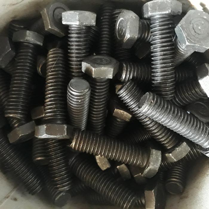 Baut Mur Nc Hitam 3/81 Kunci 14