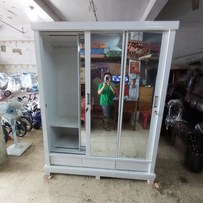 Lemari Baju Pakaian 3 Pintu Full Kaca Blocteak Tebal