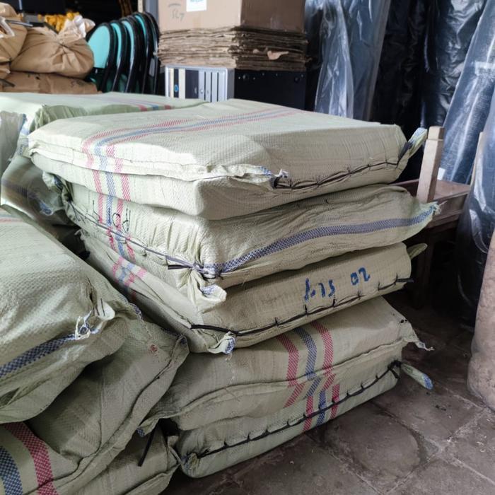 pot hitam 4" import Taiwan karung