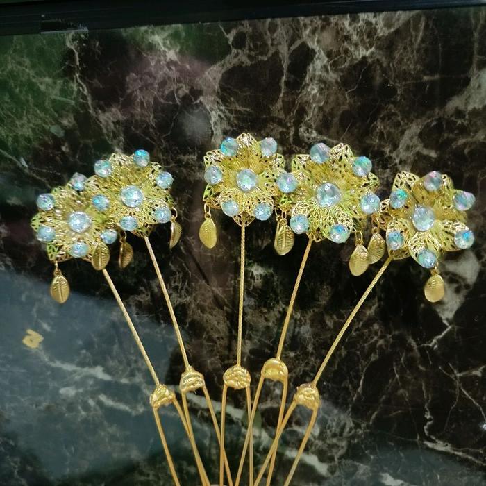 Cunduk Mentul/Kembang goyang jawa(Wedari)