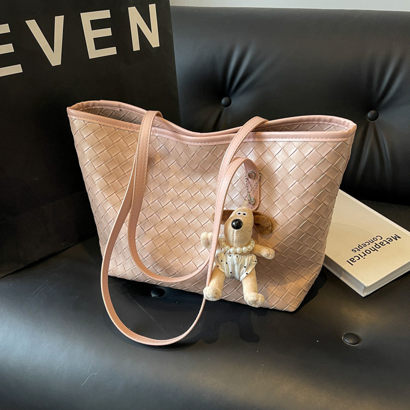 Tas Bahu Anyaman Wanita Trendi 2024 - Tas Selempang Santai Kapasitas Besar, Bahan PU, Warna Netral &