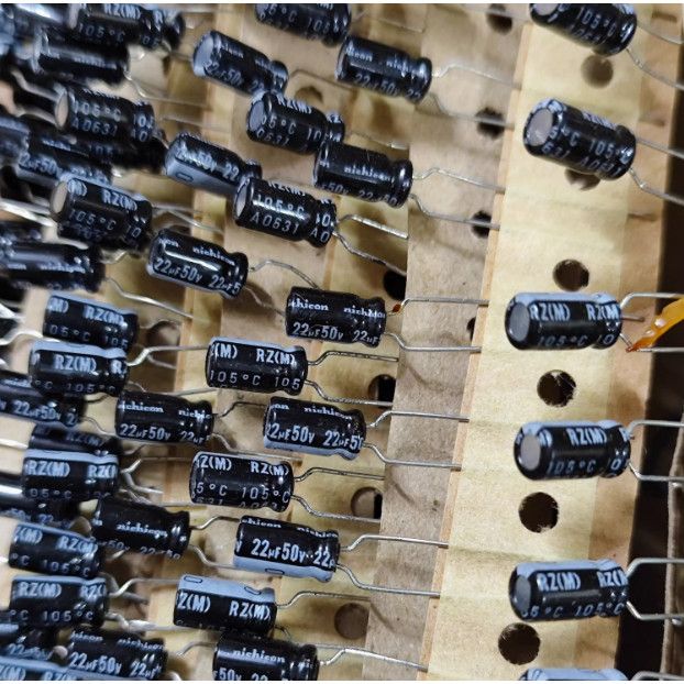 50Pcs/Lot Original Nichicon 50V 22Uf Rz 5X9 Low Height Electrolytic Capacitor Free Shipping