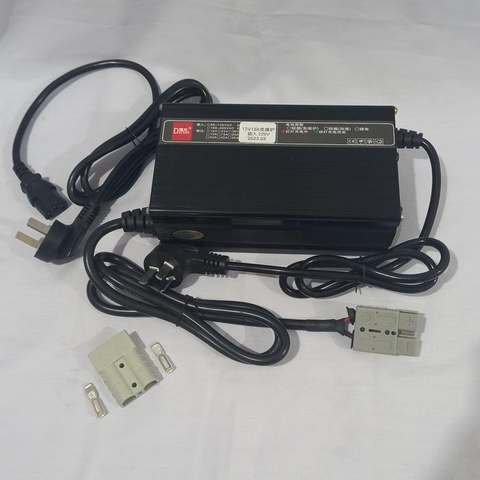 BATTERY CHARGER FORKLIFT ELECTRIC BATTERY 12V 15A CASAN FORKLIFT PALLE