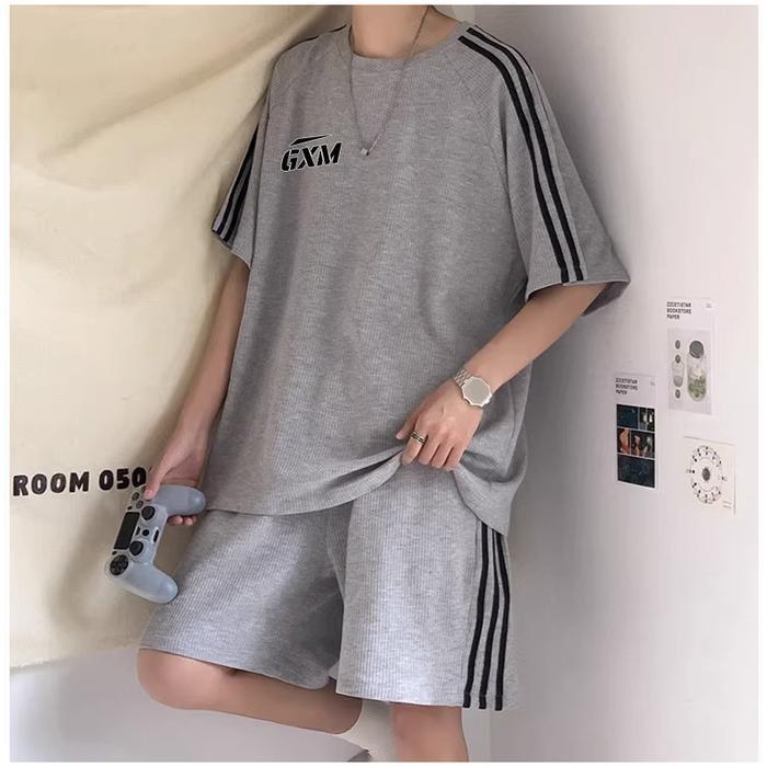 swte- Satu Set Pakaian Pria Pakaian Set Baju Setelan Pria Baju Olahraga Pria Set Kaos