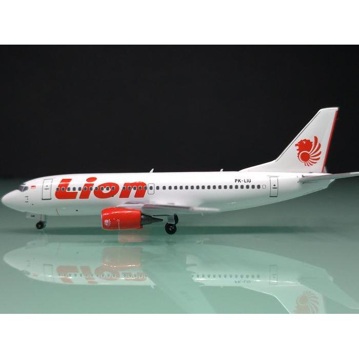 Lion Air B737-300 PK-LIU By Panda Model 1:400 Scale