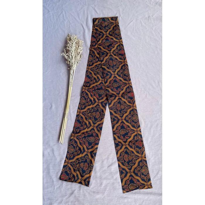 Selendang jarik katun motif parang putih Batik