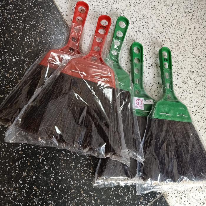 Sapu Mini Kecil Ijuk Untuk Pembersihan Mobil Karpet Meja Dll