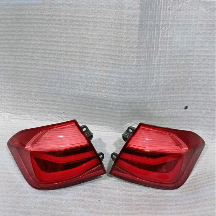 Stoplamp lampu belakang BMW F30 LCI KANAN KIRI ORIGINAL