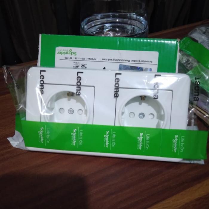 Leona stop kontak 2 gang Schneider