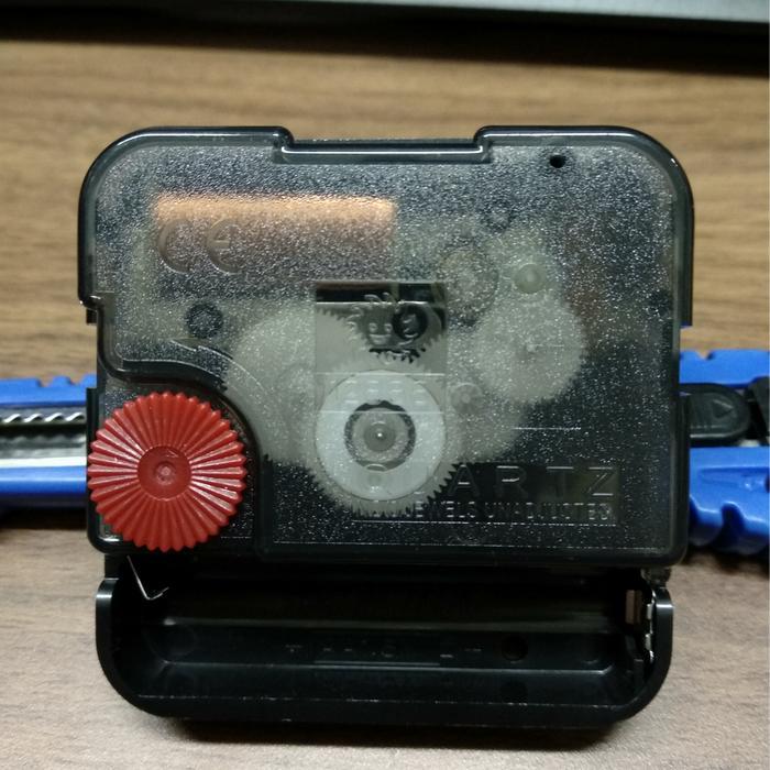 MESIN JAM DINDING 12888 SWEEP