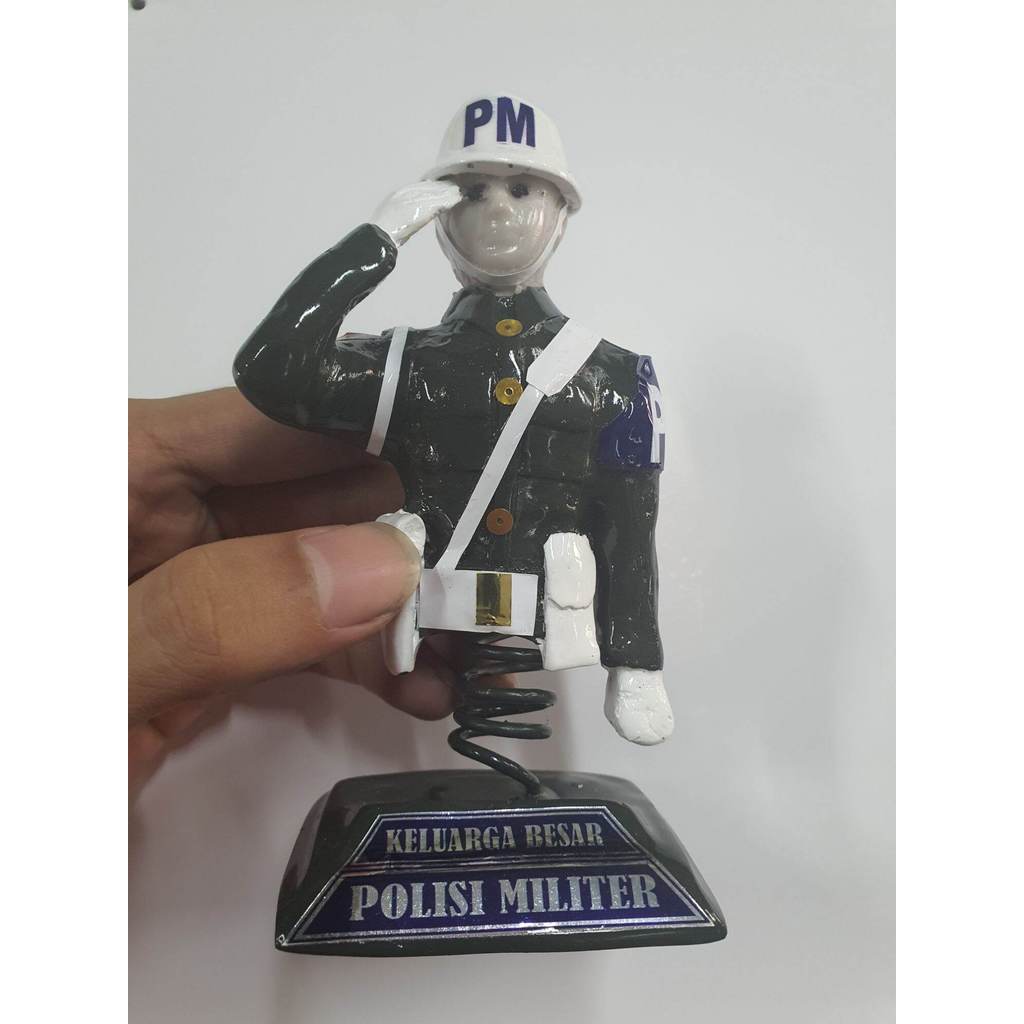 Miniatur patung Polisi Militer Hormat| Patung miniatur mobil PM per | Pajangan figure kecil Polisi M
