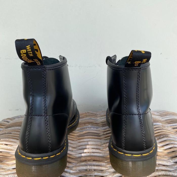 DOCMART DR. MARTENS 101 YS BLACKSMOOTH