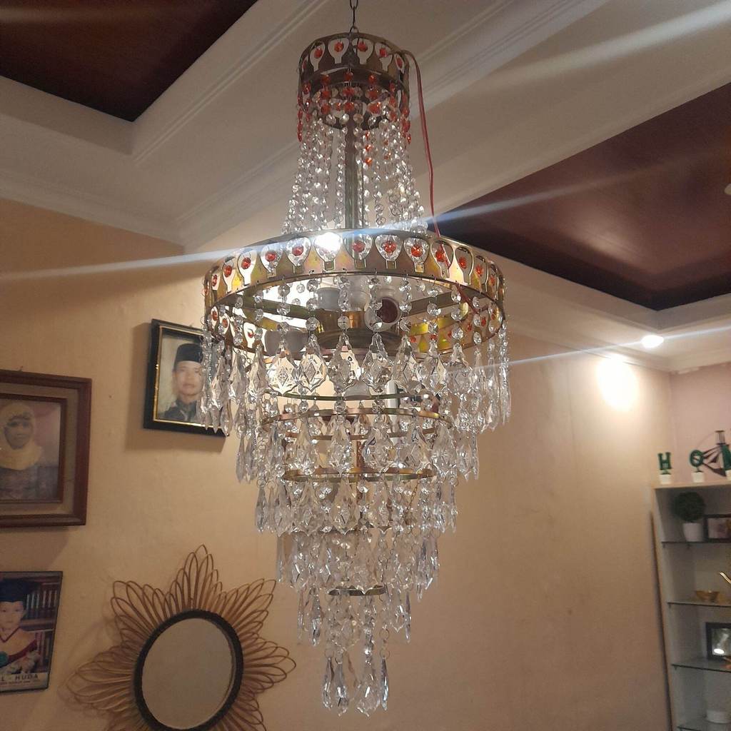 Lampu hias kristal ruang tamu mewah /lampu gantung hias jumbo / lampu hias gantung mahkota