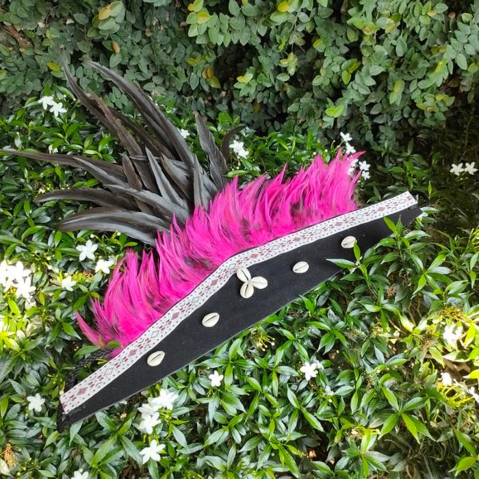 Hiasan kepala Topi adat Papua Kerang