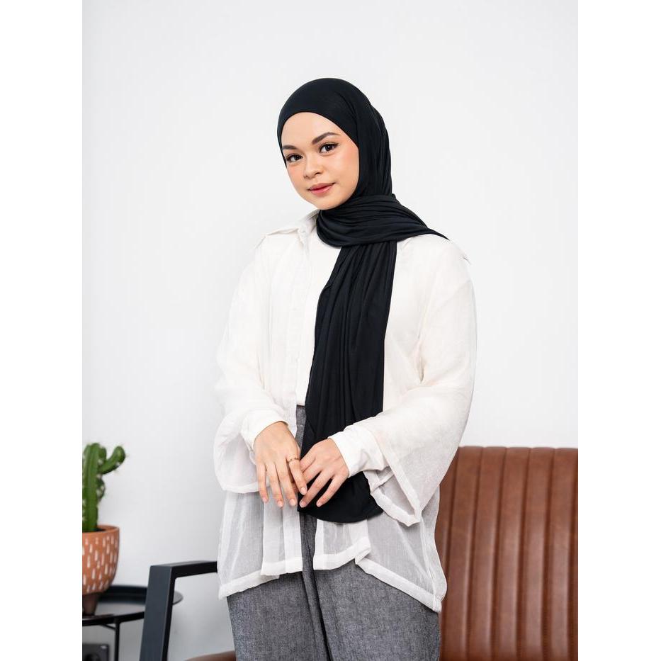 TERMURAH ZM Zaskia Mecca X Meccanism - Queenza Spandex Pashmina Instan - Hijab Kaos Cooltech Airflow