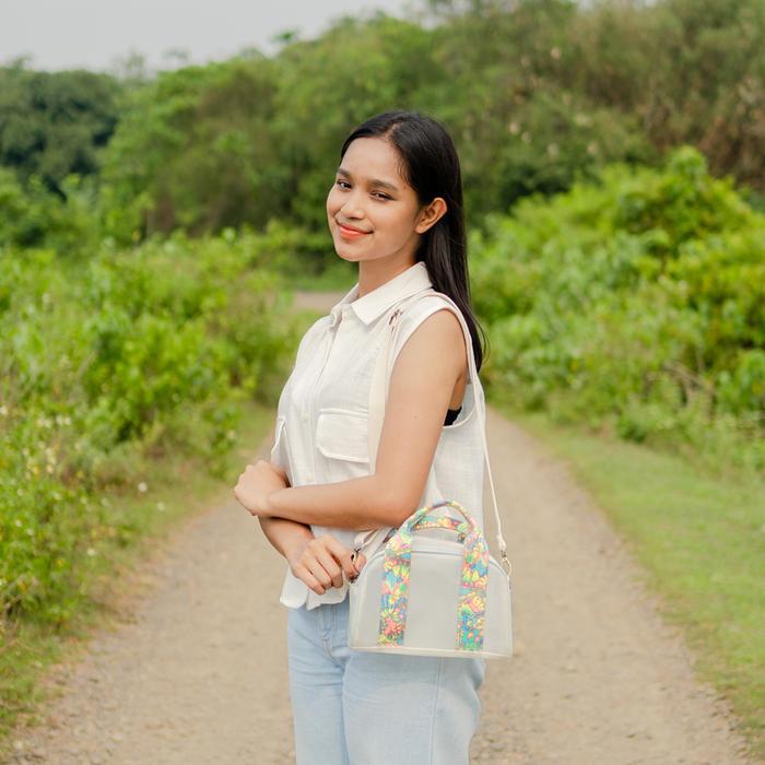 Sovlo Sofia Pvc Sling Bag - Tas Selempang Wanita/ Tas Sling Bag Wanita