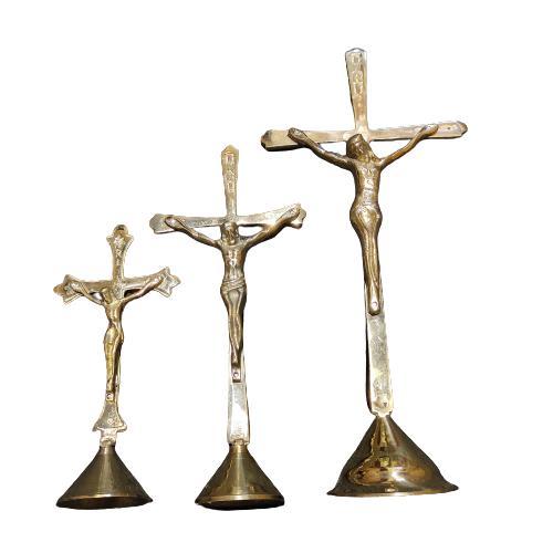 Salib Yesus Meja / Salib Duduk Yesus / Salip Rohani Kuningan