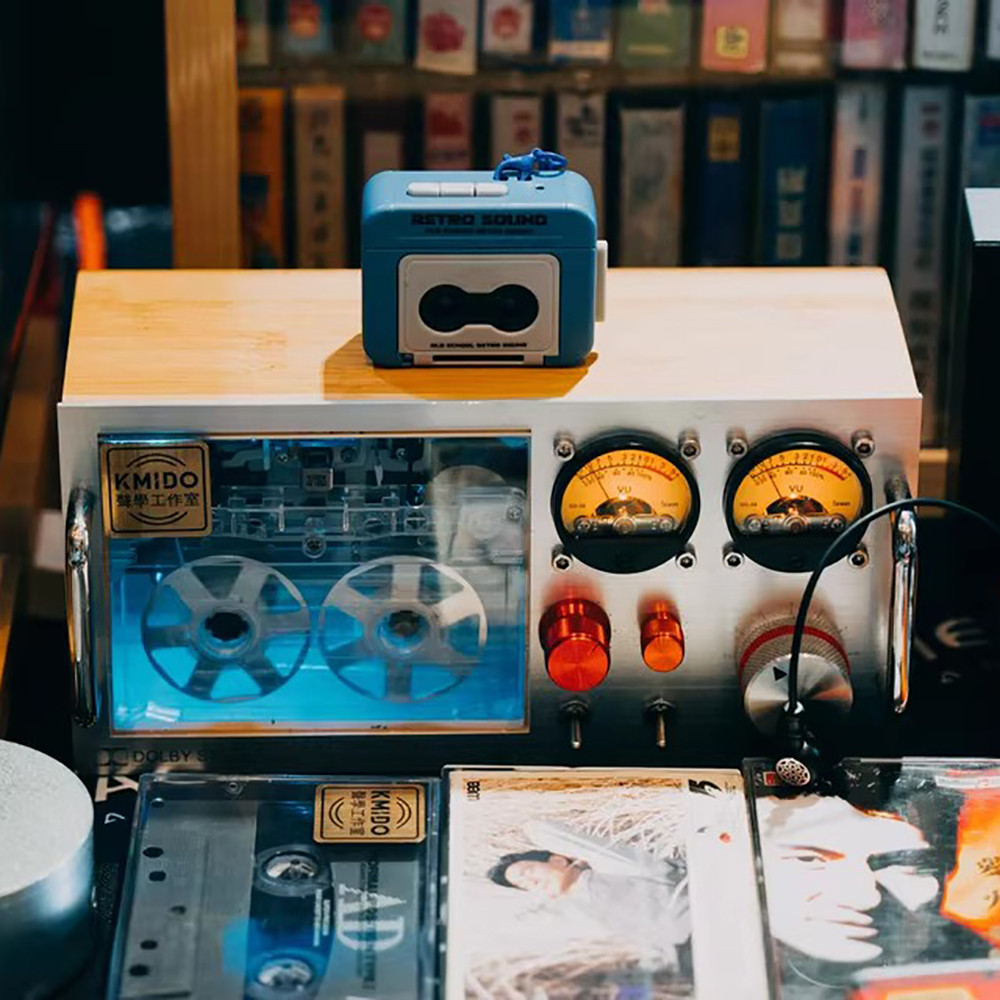 High-end Desktop Vintage Cassette Player with Audio Level Meter, UV Meter, RGB Audio Visualizer for