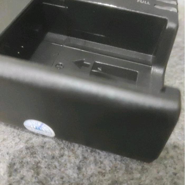 CHARGER CANON EOS 8000D