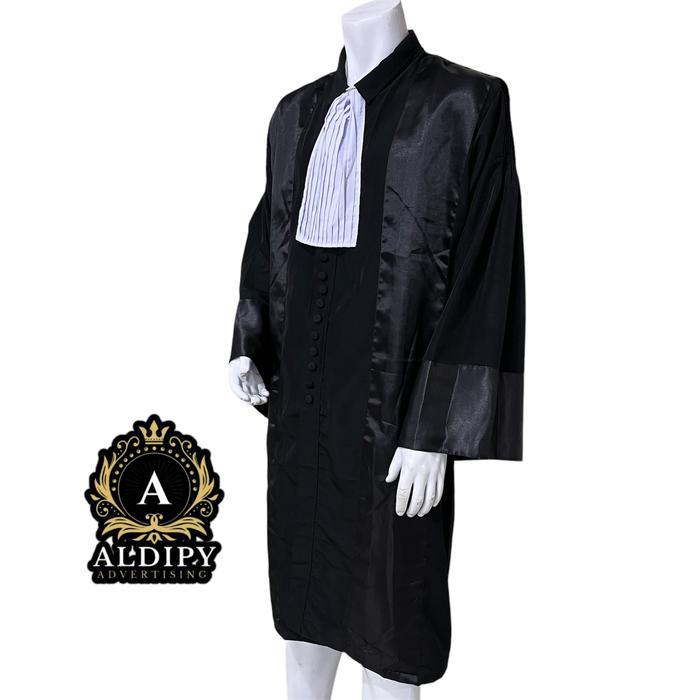 Toga Advokat Jaksa Peradi Toga Lawyer Bahan Jet Black Krah Kemeja + Pin Peradi Dan Stiker Peradi