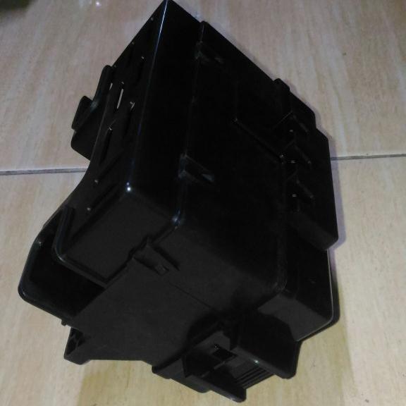 Bagus Kia Genuine Parts Fuse Box Kia Sephia / Timor Dohc / Sohc 0K21A66760E Terlaris