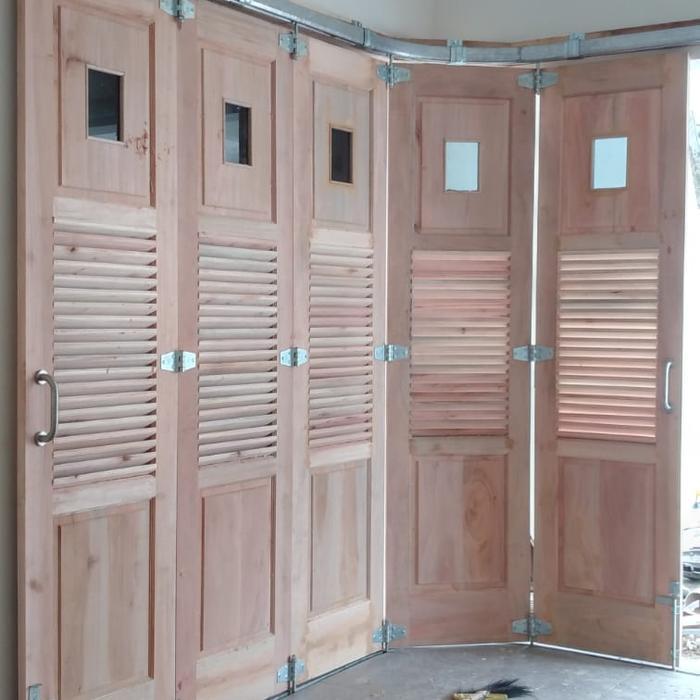 Rel Pintu Garasi Tikung 5 daun