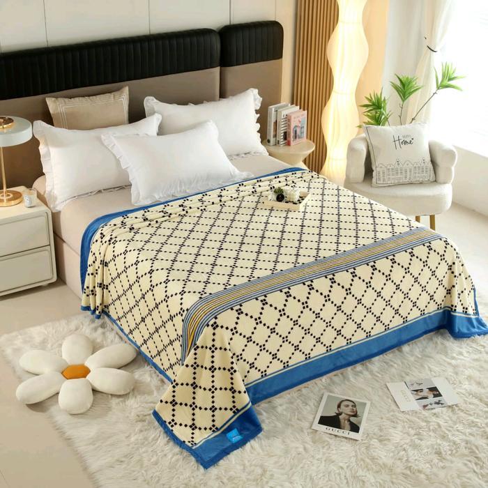 Diskon Selimut Dewasa Polister Tebal Super Jumbo SRH Ukuran 200x230CM Aestetik Bulu Halus Lembut