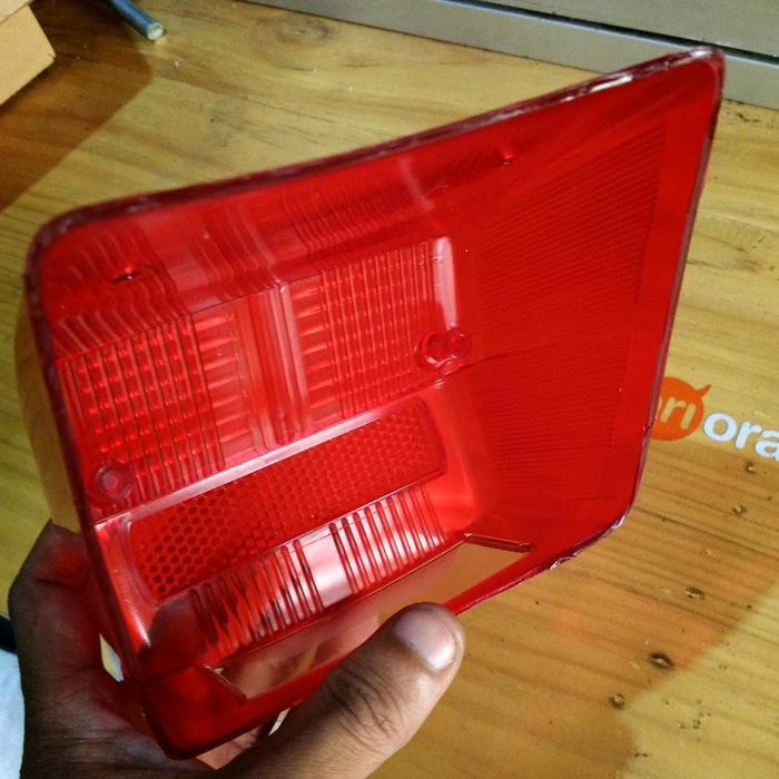 Mika Lampu Belakang Vespa Super Dan Sprint