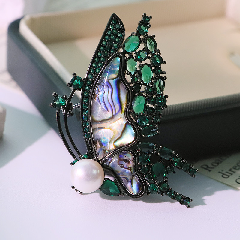 Natural Freshwater Pearl Abalone Shell Green Zircon Butterfly Brooch High-Quality Unique Design