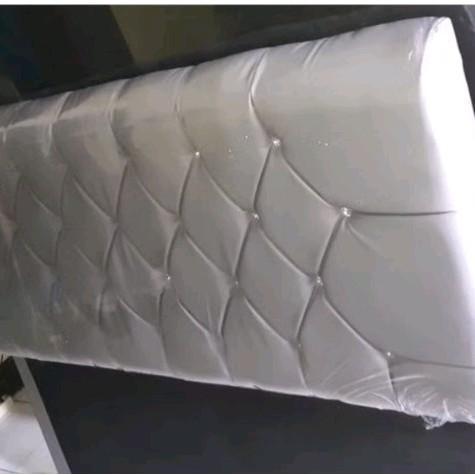 Sandaran Divan hanya sandaran divan saja