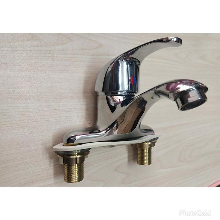 kran wastafel 2 lubang panas dingin model Toto