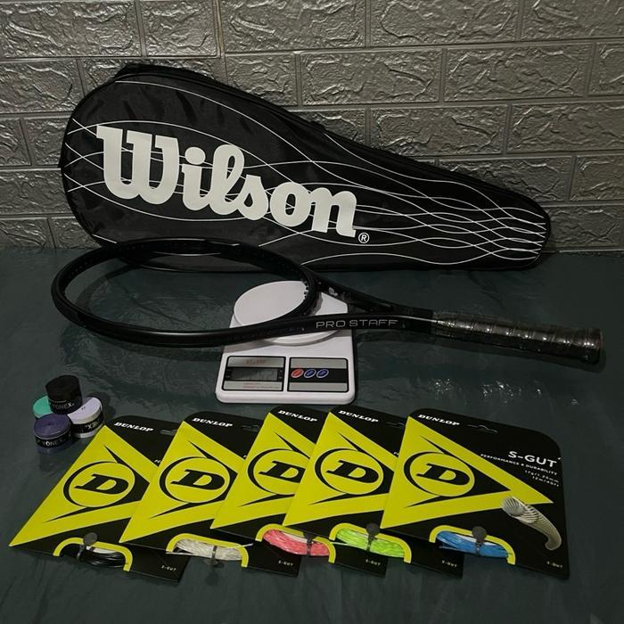 RAKET TENIS LAPANGAN CARBON PREMIUM WILSON PROSTAFF RF97 HITAM +SENAR DUNLOP S-GUT FREE TAS