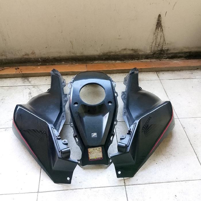 Cover tangki CBR 150R K45R - Cover Tangki Set CBR 150R K45R Original