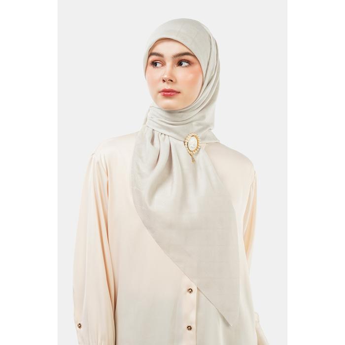 Nada Puspita - Basic Monogram Scarf