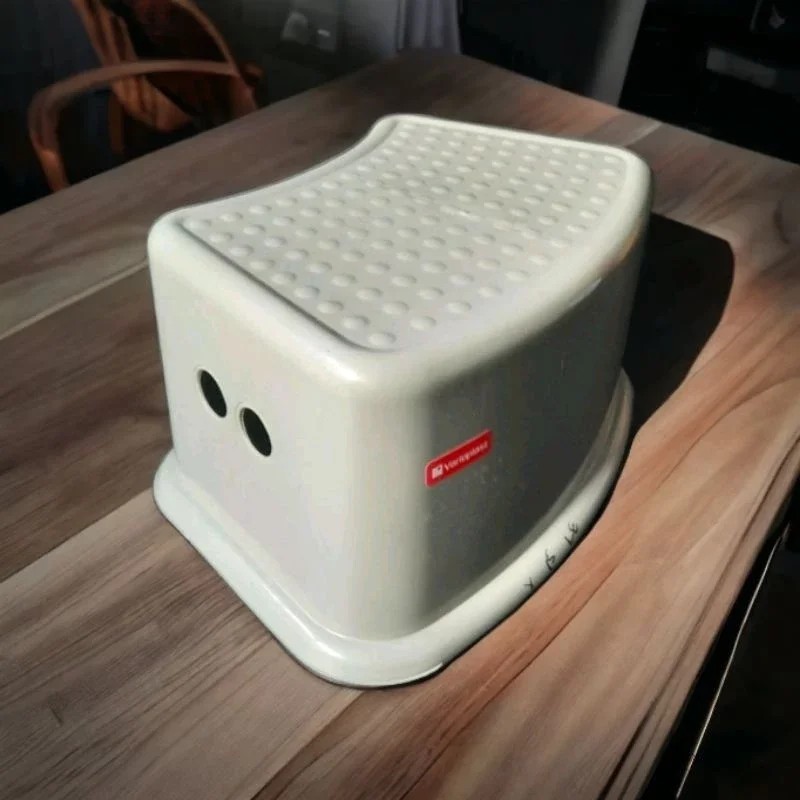 Kursi dingklik plastik - kursi jongkok plastik - bangku jongkok