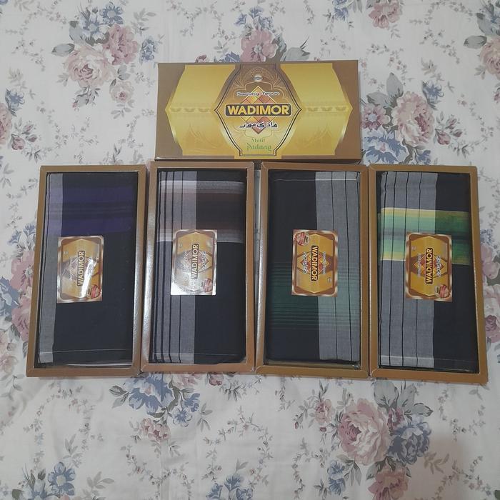 Sarung Wadimor Motif Padang