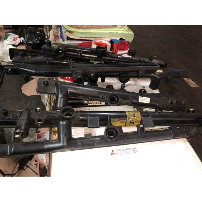 Upper Tank Picanto, Elantra, Trajet, Lancer, Kuda bensin, Atoz, Getz.