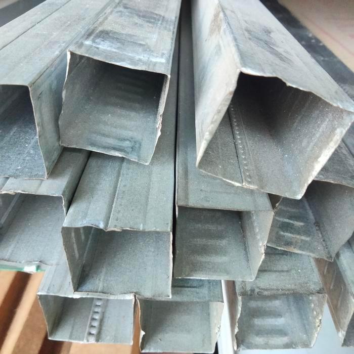 hollow 4x4 Galvalum Holo baja ringan