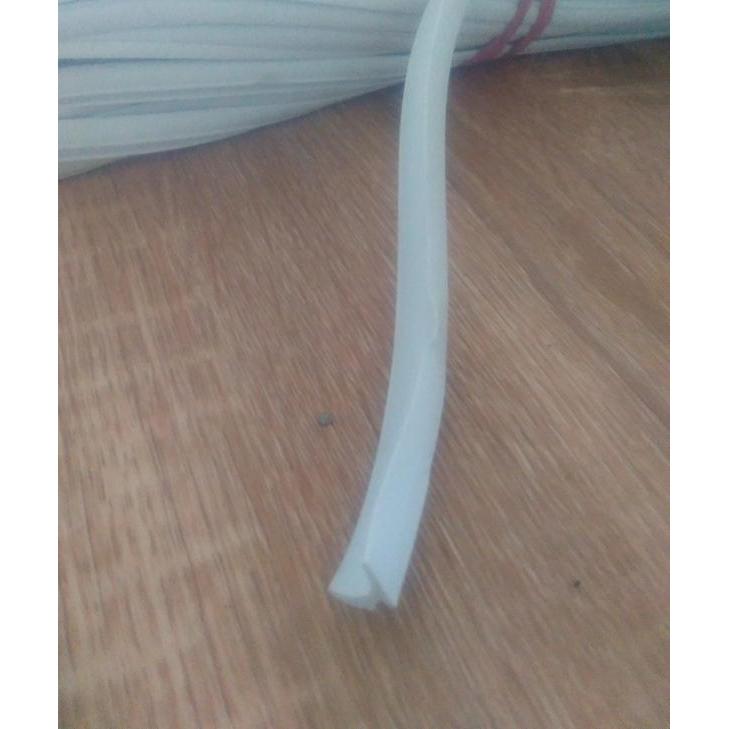 Karet C Putih/Karet Kusen Pintu Aluminium Roll