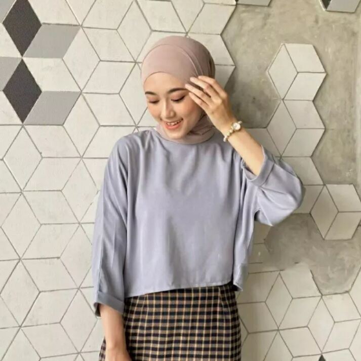 DELIA/ crop top wanita ootd viral hijab/atasan polos remaja basic plain Korea style