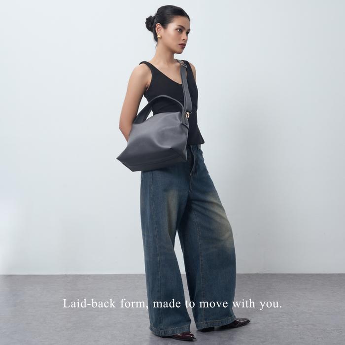 PROMO Mini Lyan bag - TOTE BAG - SHOULDER BAG - SLING BAG - HAND BAG - TAS LAPTOP 11 INCH