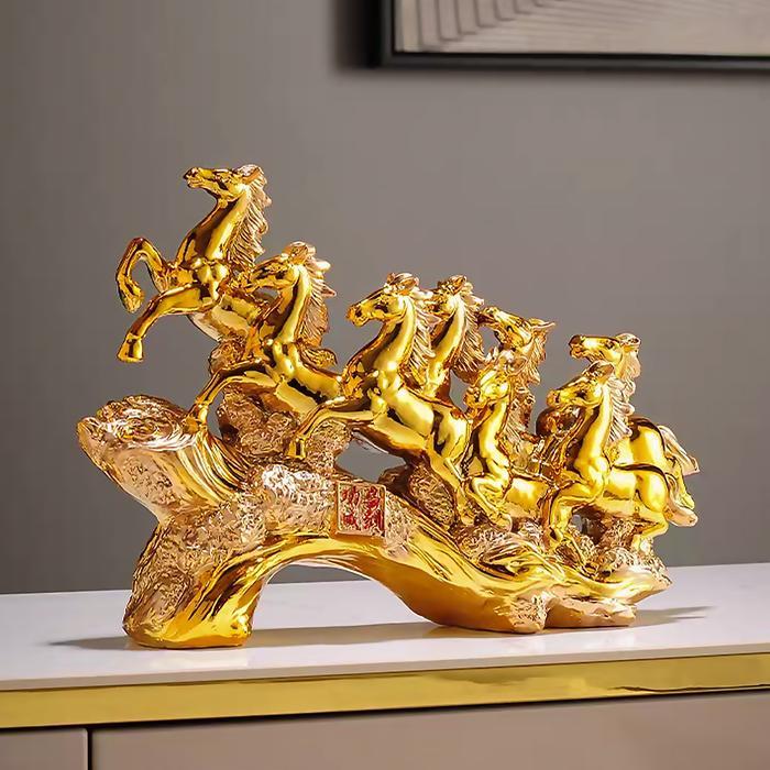 Pajangan 8 Kuda Pacu Tangguh Gold Emas Fengshui Patung Dekorasi Sukses