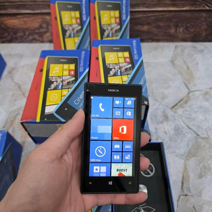 NOKIA LUMIA 520 RESMI INDONESIA BARU STOK LAMA