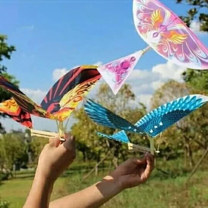Layangan Burung Rakit Terbang Sayap Mengepak Tenaga Karet Mainan Anak - Mainan Burung Rakit Terbang