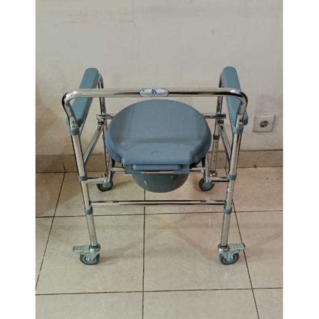 Kursi Bab Lansia Dengan 4Roda Kursi Comode Bisa Lipat Untuk Buang Air Besar Kecil