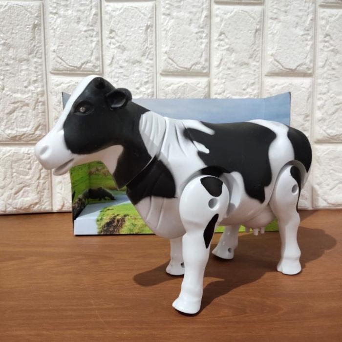 Hewan Sapi Milk Cow Robot Hewan Berjalan Sapi Moo Milk