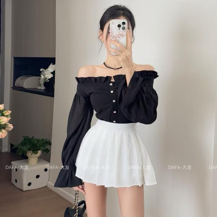 Atasan Blouse Sabrina Kancing Love Import Wanita Top