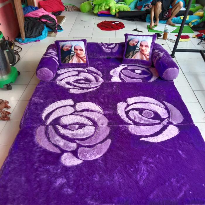 Sofa Bed Bulu Rasfur Karakter Bunga