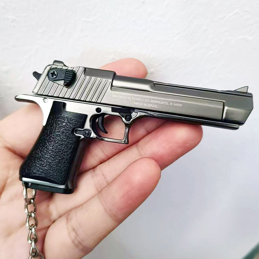 1:3 Alloy Desert Eagle Pistol Model Mini Gun Keychain Disassemble Gun Toy Craft Bag Pendant Gift For