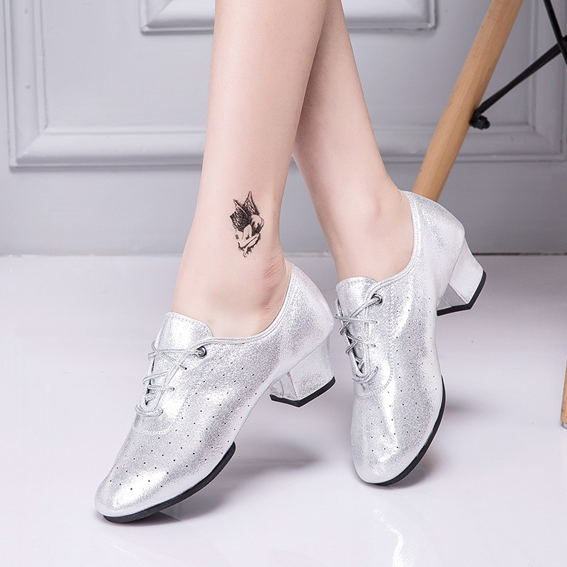 Sepatu Tari Latin Sol Lembut Sepatu Tari Dewasa Wanita Tahan Lama Anti Slip Kulit Sintetis Ukuran 34